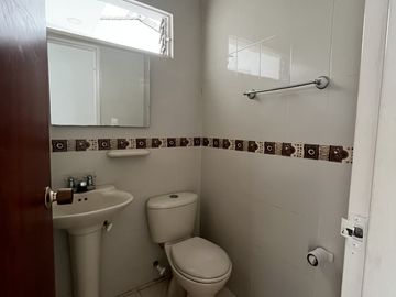 casa en venta en el gran limonar. Cod V16931