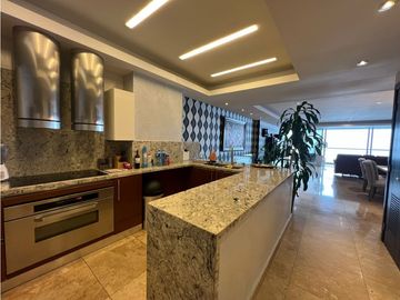 Se vende penthouse Av. Balboa, PH Rivage