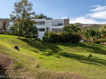 VENTA LOTE EN CONDOMINIO EN ALTO MENGA. Cod V6877