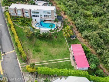 VENTA LOTE EN CONDOMINIO EN ALTO MENGA. Cod V6877