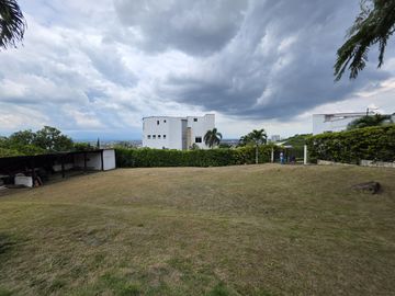 VENTA LOTE EN CONDOMINIO EN ALTO MENGA. Cod V6877