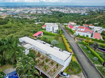 VENTA LOTE EN CONDOMINIO EN ALTO MENGA. Cod V6877
