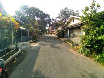 Rumah Baru 2 Lantai di Sulfat kota Malang _ 52.19