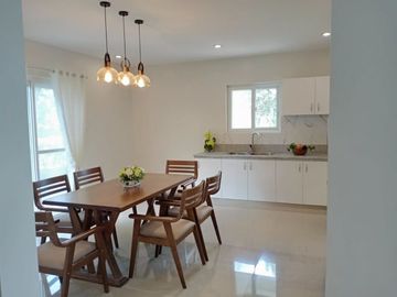 RECENTLY BUILT Out of town 3 bedroom villa along the golf course for SALE in Silang, Cavite near TAGAYTAY