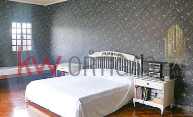 House with Pool for Sale in Valle Verde2, Pasig City