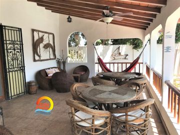 Casa de Alquiler en Playas con piscina para 16 personas