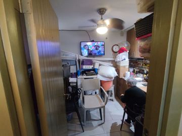 DEPARTAMENTO EN VENTA URDESA CENTRAL. TOTALMENTE REMODELADO. EXCELENTES ACABADOS.