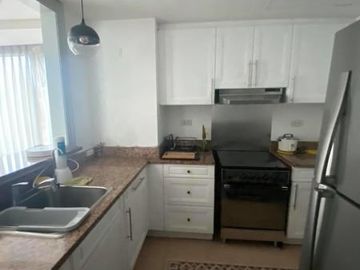 Studio Unit for Rent/Lease condo in Hidalgo Place condominium Rockwell Makati
