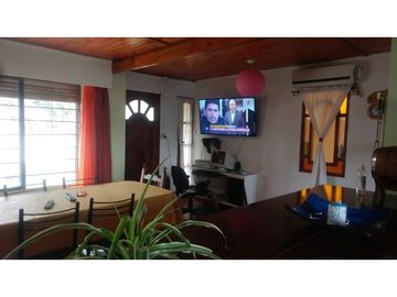 Vendo/Permuto Casa Villa Carlos Paz -por Departamento en el Centro
