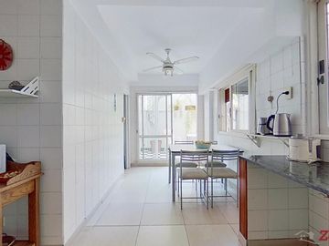 Venta Departamento 4 Ambientes con cochera Las Cañitas