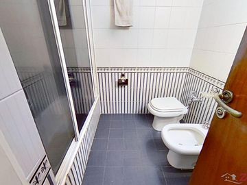 Venta Departamento 4 Ambientes con cochera Las Cañitas