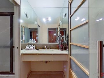 Venta Departamento 4 Ambientes con cochera Las Cañitas