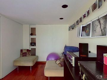 Venta Departamento 4 Ambientes con cochera Las Cañitas