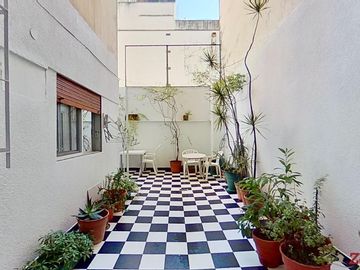 Venta Departamento 4 Ambientes con cochera Las Cañitas