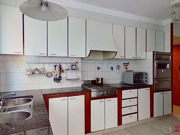 Venta Departamento 4 Ambientes con cochera Las Cañitas