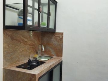 RUMAH SEMI VILLA 700 JUTAAN DI BATU ADA PRIVATE POOL DAN ROOFTOP