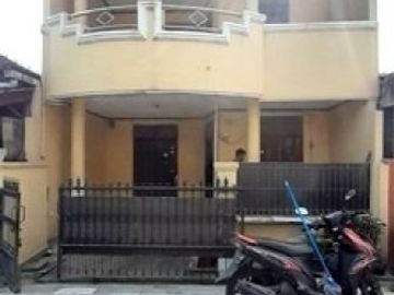 Dijual Murah Rumah 2 Lantai Dekat Stasiun Bekasi Kota