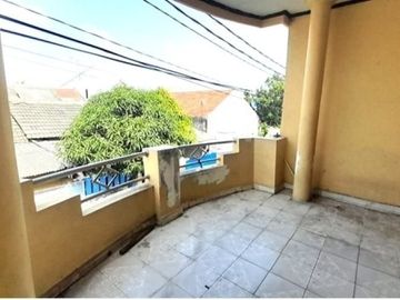 Dijual Murah Rumah 2 Lantai Dekat Stasiun Bekasi Kota
