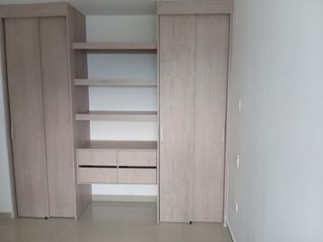 Venta de Apartamento en Floridablanca - C.R Bellfort. Cod V8454