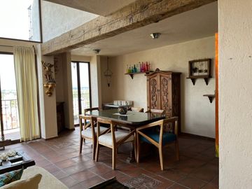 Hermosa Residencia en  Santa María Tepepan