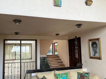 Hermosa Residencia en  Santa María Tepepan