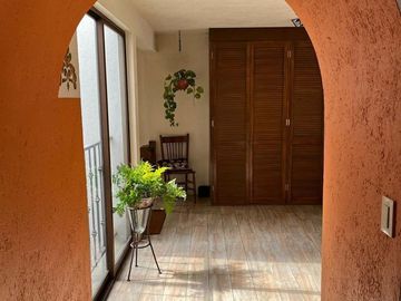 Hermosa Residencia en  Santa María Tepepan