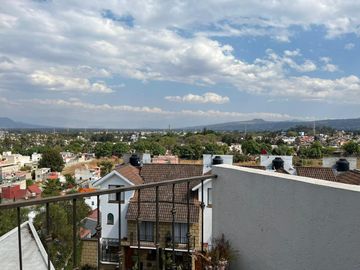 Hermosa Residencia en  Santa María Tepepan