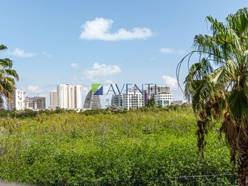 Garden House en Venta, Be Towers Condos, Cancún Quintana Roo.
