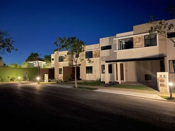 VENTA DE CASAS EN CONKAL 