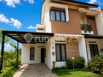 Rumah Minimalis Modern Dalam Komplek Nyaman di Cirendeu