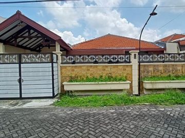 Disewakan Rumah Bangunan 1,5 Lantai Di Manyar Tirtoasri, Surabaya