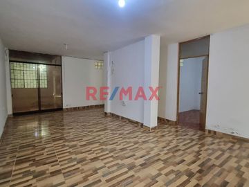 🏡 DEPARTAMENTO EN VENTA – 1ER PISO, URB. LA PLATA, PIMENTEL 🌟

Si buscas comodidad, ubicación y plusvalía, este departamento es para ti. 📍 Ubicado e