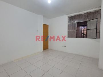 🏡 DEPARTAMENTO EN VENTA – 1ER PISO, URB. LA PLATA, PIMENTEL 🌟

Si buscas comodidad, ubicación y plusvalía, este departamento es para ti. 📍 Ubicado e