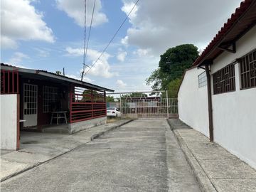 VENTA DE CASA LAS ACACIAS DON BOSCO (SV)