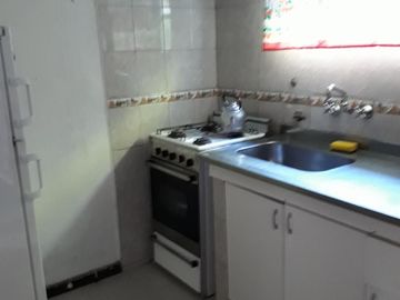 DEPARTAMENTO DE 2 AMBIENTES ZONA CENTRO