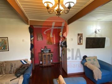 Casa en venta en Campos Deportivos, Temuco 4D, 200M