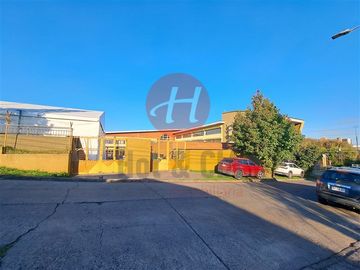 Casa en venta en Campos Deportivos, Temuco 4D, 200M