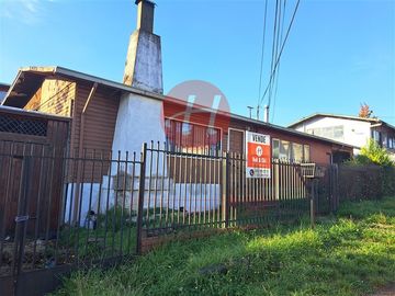 Casa en venta en Campos Deportivos, Temuco 4D, 200M