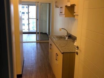RENT: 1 Bedroom Semi Furnished in Lumiere Residences Pasig