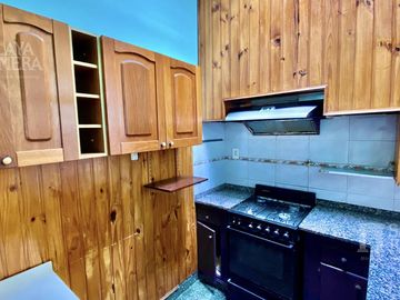Casa - Olivos-Maipu/Uzal lote de 8.66 x 27 Ideal actualizacion
