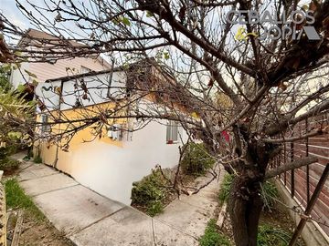 Casa en venta de 8 dorm. en Villa Alemana