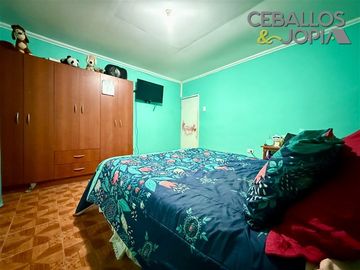 Casa en venta de 8 dorm. en Villa Alemana