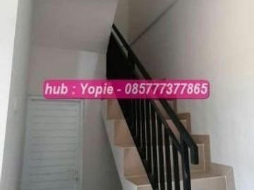 Dijual rumah murah 2 lantai lokasi nempel GDC