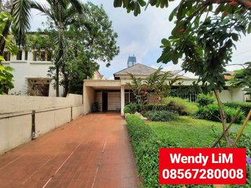 DIJUAL RUMAH ASRI dgn TAMAN di MENTENG dkt CIKINI, IMAM BONJOL, HI