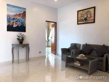 Detached family home with pool in Na-Jomtien
