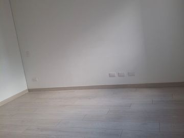 apartamento en arriendo en el portal. Cod A9433992