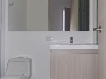 apartamento en arriendo en el portal. Cod A9433992