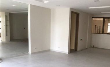 Corner House in Mahogany Place 1, Acacia Estates, Taguig for Sale