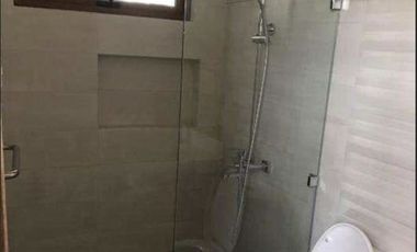 Corner House in Mahogany Place 1, Acacia Estates, Taguig for Sale
