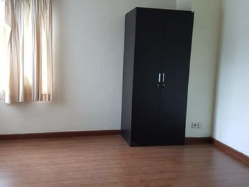 FOR SALE APARTEMEN WESLING (Semi Furnish) DI KEDOYA KEBUN JERUK JAKARTA BARAT